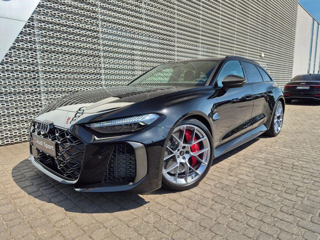 AUDI RS5-AVANT