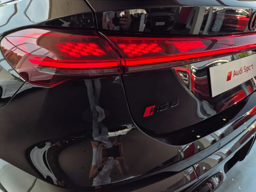 AUDI RS5-AVANT