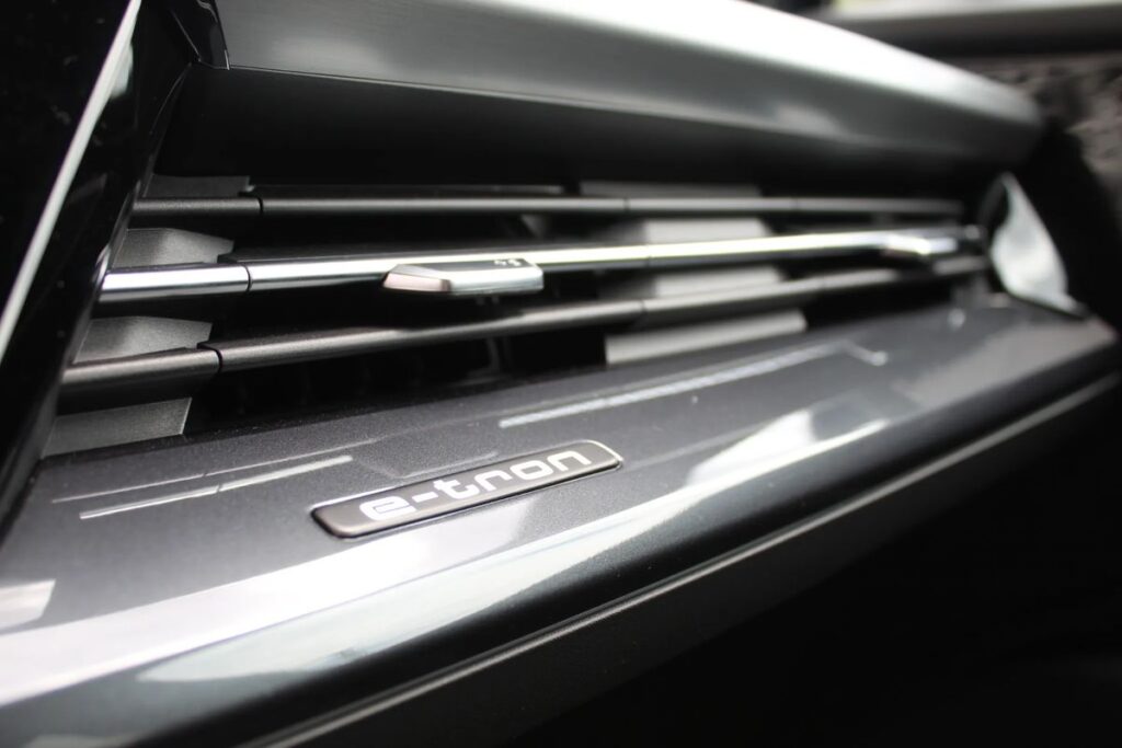 AUDI Q4-SPORTBACK E Tron 40.77kwh Advanced