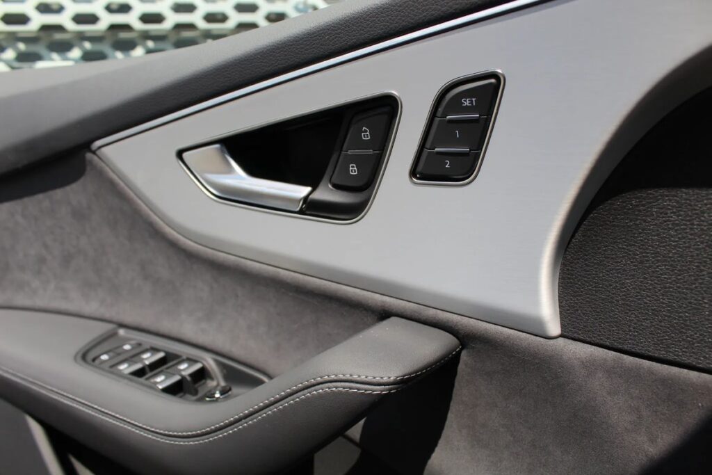 AUDI Q7 TDI MHEV 210 kW Quattro S-Line Tiptr